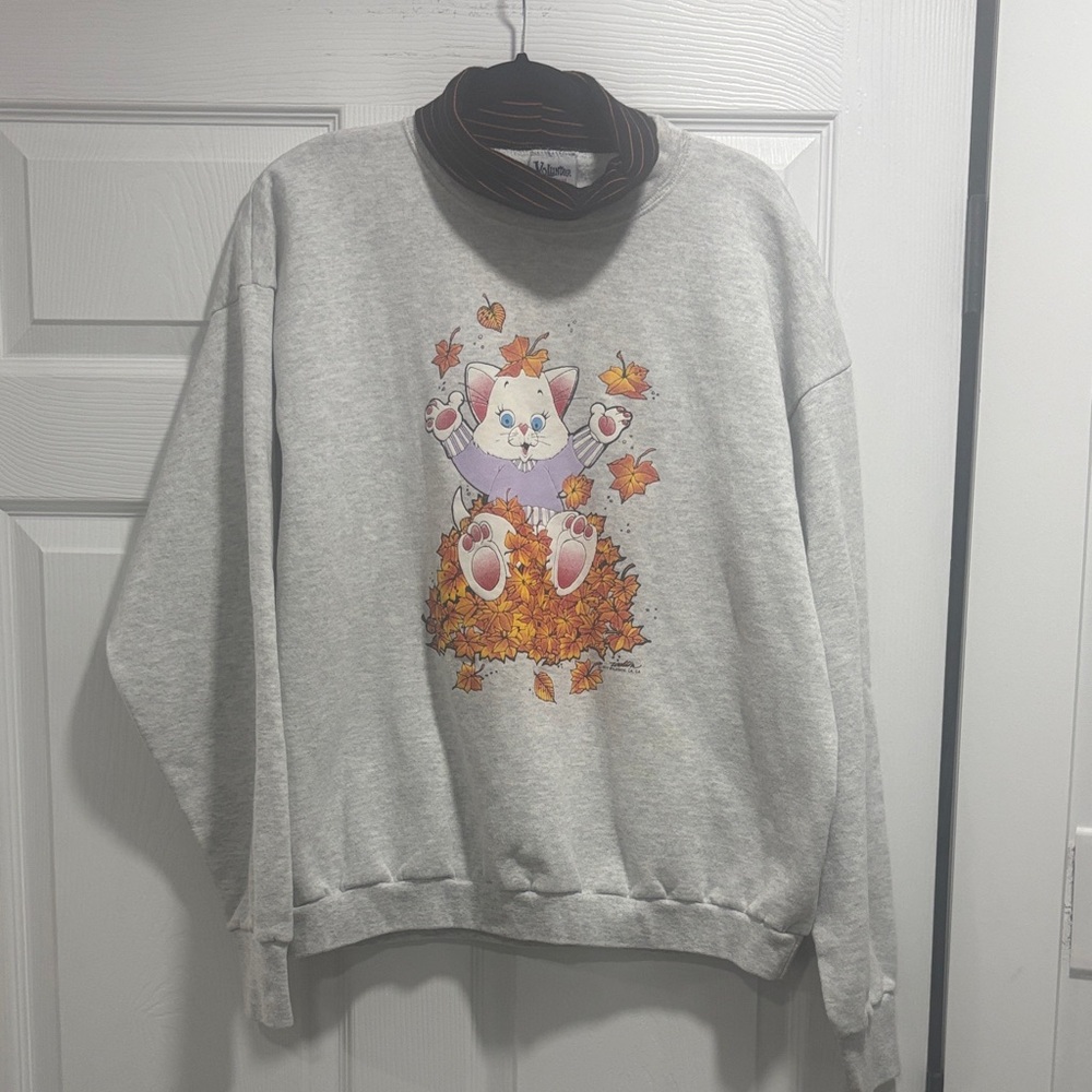 Playful Cat Print Women's Gray Sweatshirt